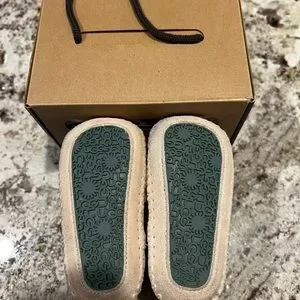 UGG Shoes Baby Girl I Cabby Bow Uggs Size 23 62mo Poshmark